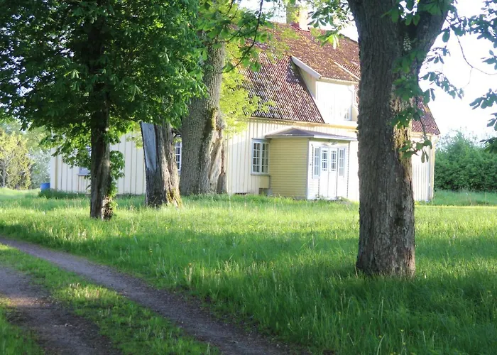 Yxkullsund Saeteri B&B - Manor & Estate Since 1662
